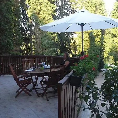 Agneslaki Okoturisztikai Centrum Es Vadaszhaz Bed & Breakfast *